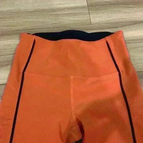 Zyia leggings size  6-8 - Picture 4 of 7